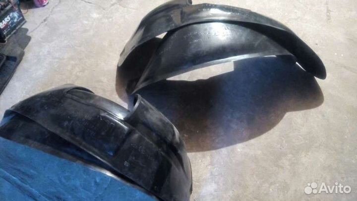 Подкрылки для Dodge Caravan / Chrysler Voyager