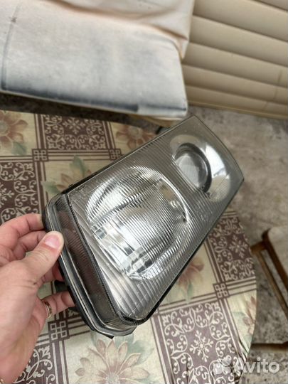 Фары Mitsubishi L300