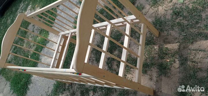 Детская кроватка