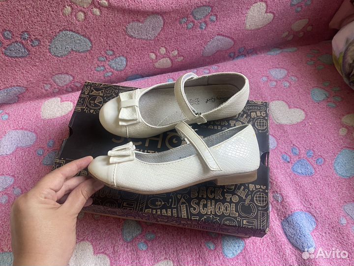 Туфли для девочки белые 30 р