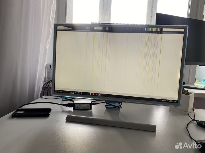 Монитор Samsung
