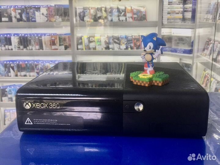 Xbox 360 E 500 gb + Minecraft (лицензия