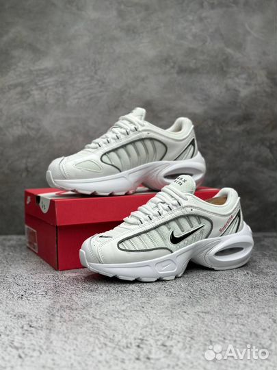 Кроссовки Nike Air Max Tailwind Суприм белые