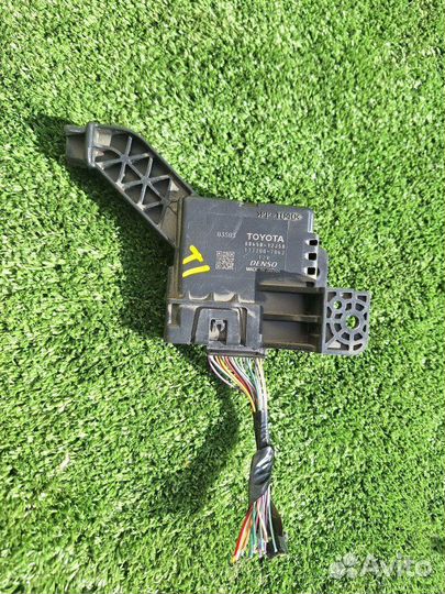 Блок управления отопителем Toyota Corolla Fielder