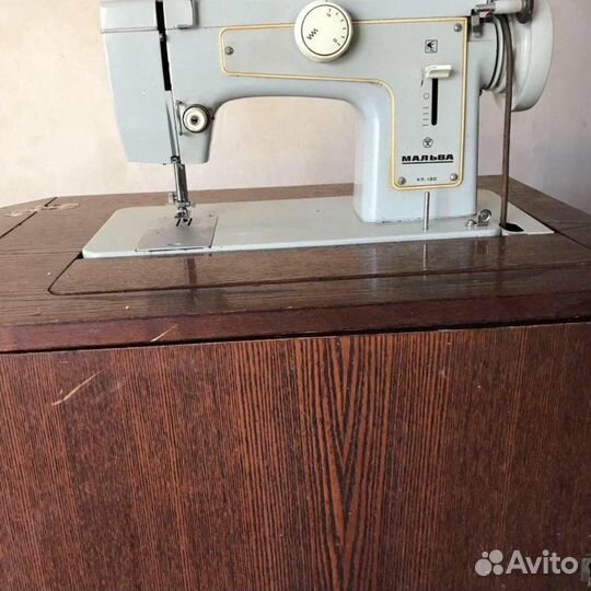 Швейная машинка