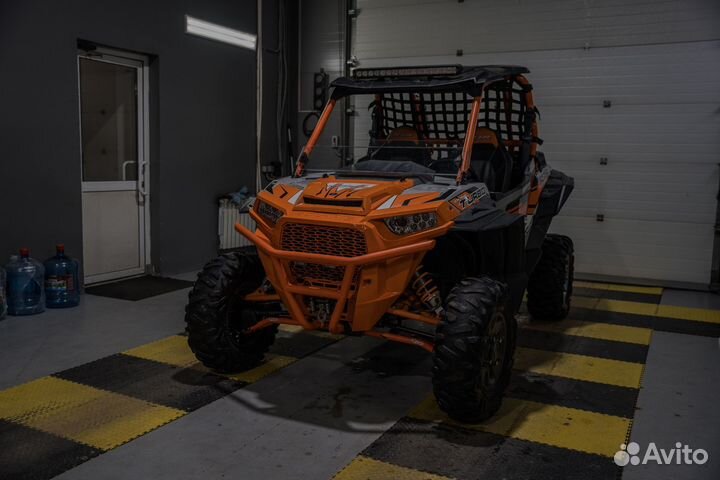 Polaris RZR 1000 turbo XP