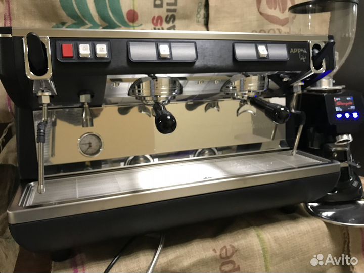 Аренда Кофе машины Nuova simonelli в пользование