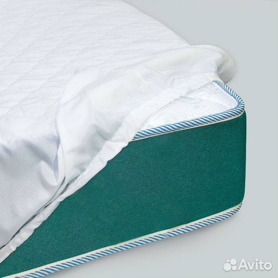 Защитный чехол на матрас