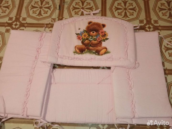 Бортики в детскую кроватку