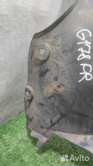 Подкрылок передний правый Mercedes Benz E-class W