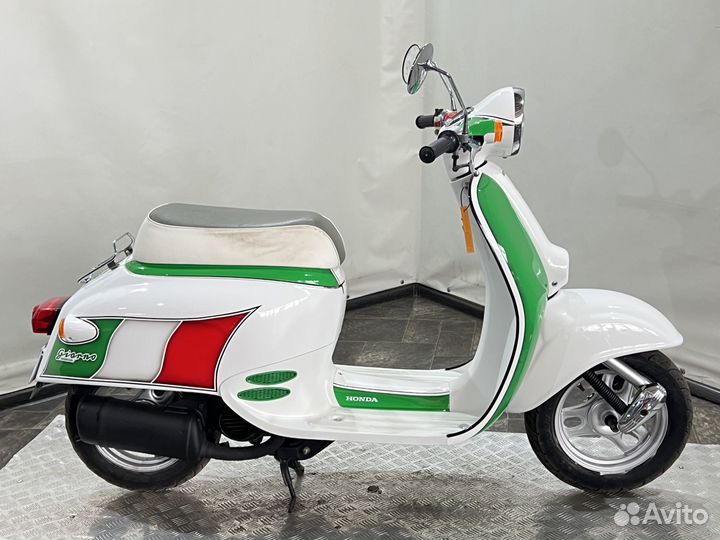 Скутер Honda Giorno