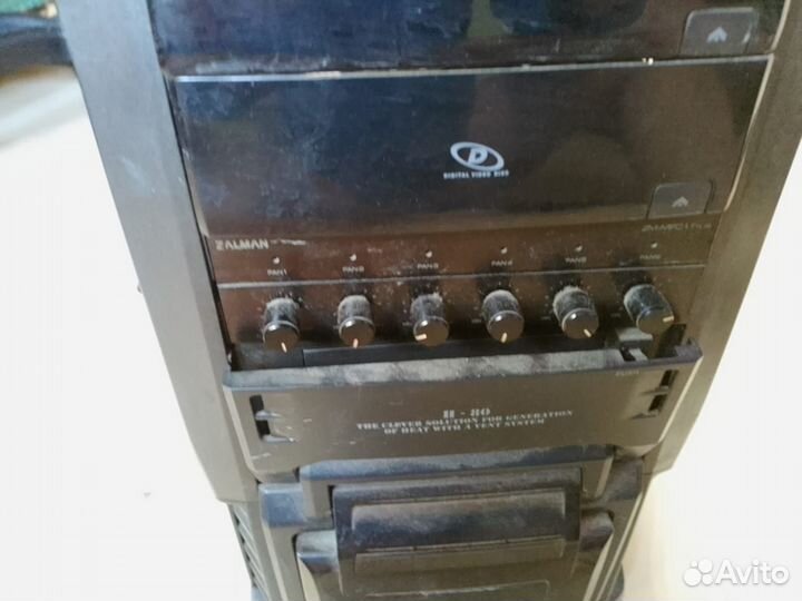 Корпус GMC с бп и 3 вент.,дверца с окном, Реобас