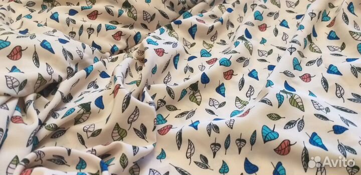 Отрез ткани Креп-стрейч 1,6 на 1,9 м