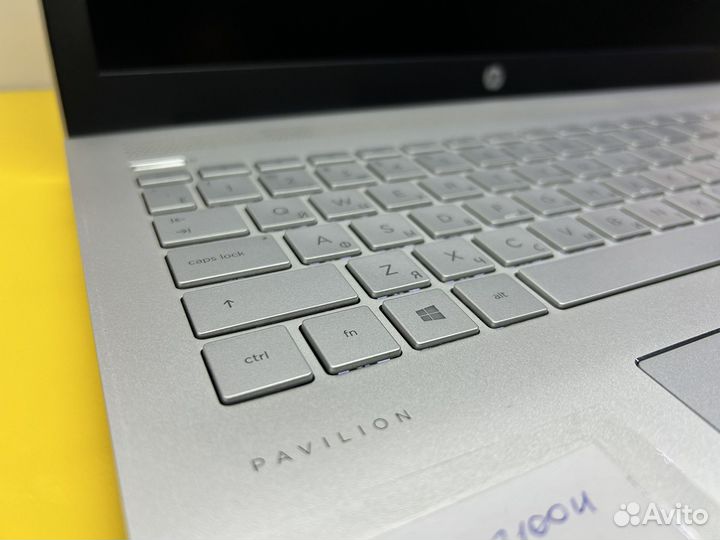 Мощный стильный ноутбук нр core i3