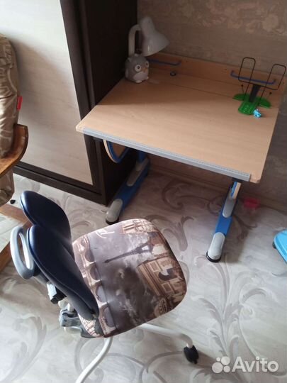 Растущая парта и стул бу