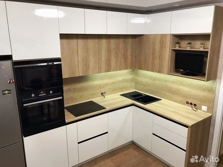 Кухня новая