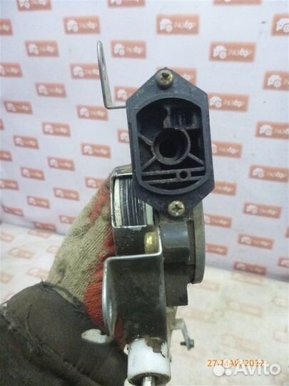 Стеклоподъемник передний левый Nissan Almera N15