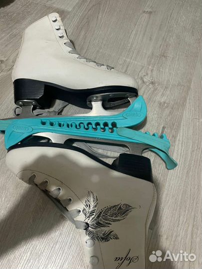 Коньки фигурные