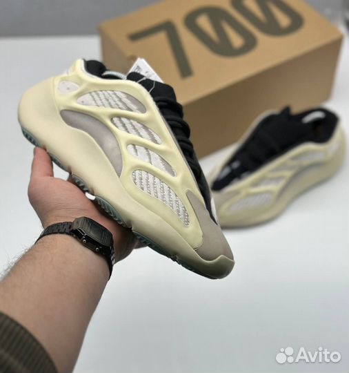 Кроссовки женские adidas