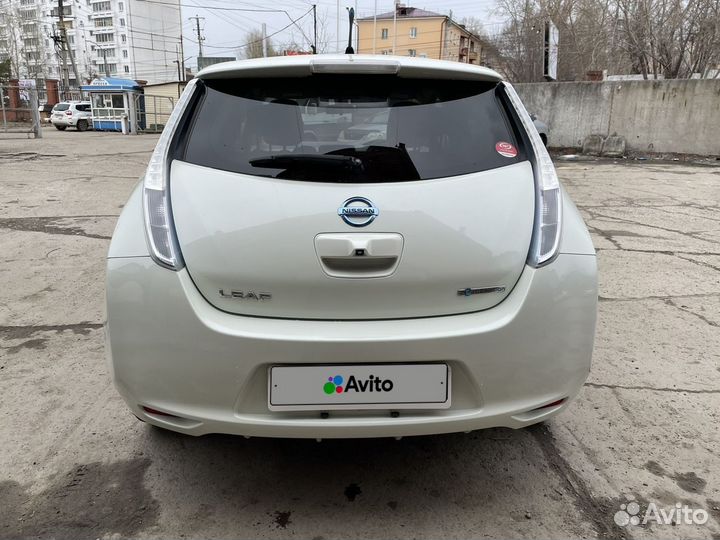 Nissan Leaf, 2012
