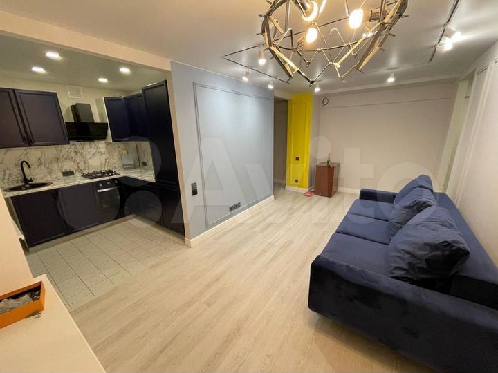 2-к. квартира, 55 м², 2/3 эт.