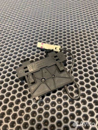 Антенна передняя Porsche Panamera 970 cwaa M46.20