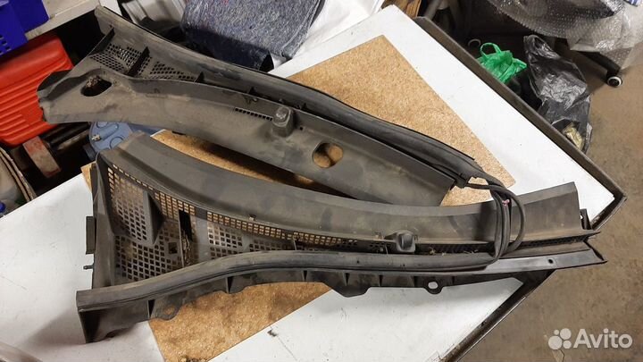 Накладка жабо Mazda Мазда 3 BL 09-12