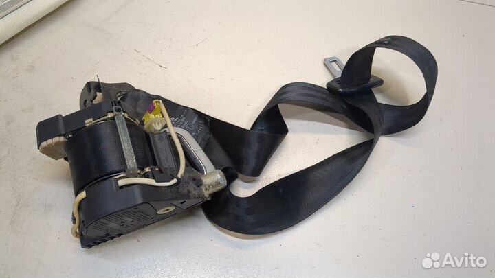 Ремень безопасности Volkswagen Golf 4, 2003