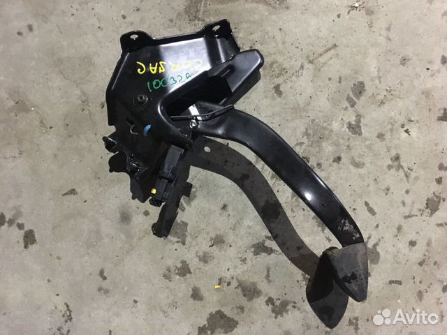Педаль тормоза Opel Corsa C