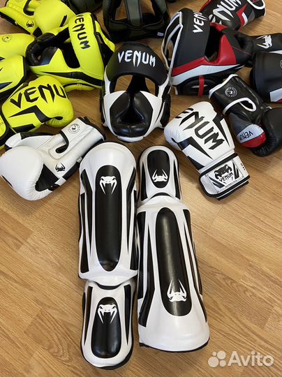 Боксёрские перчатки полный набор