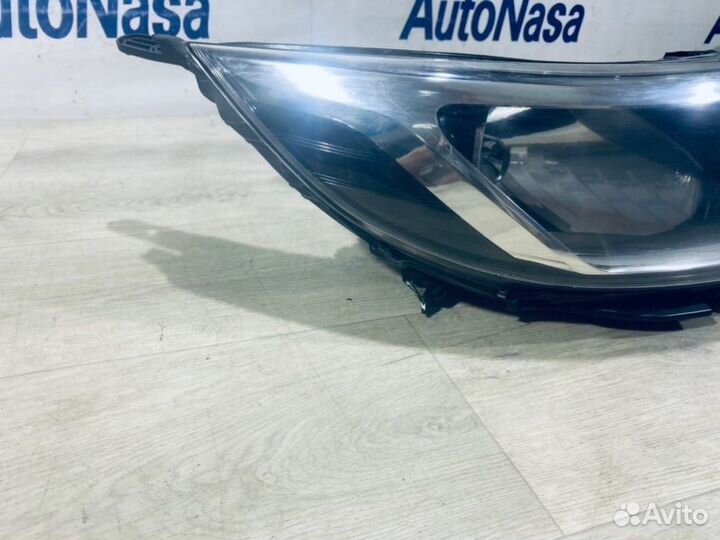 Фара Kia Rio 3 седан G4FC 1.6 2015