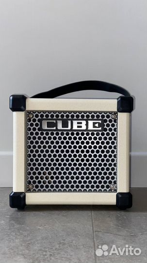 Комбоусилитель Roland Cube