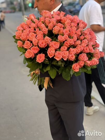 Букеты из 101 розы, 51 розы, 25 роз с доставкой
