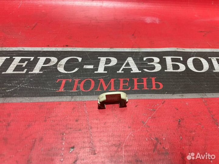 Мерседес 203 заглушка салона