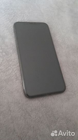 iPhone X, 64 ГБ