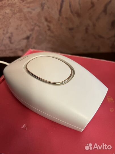 Фотоэпилятор Philips Lumea Essential