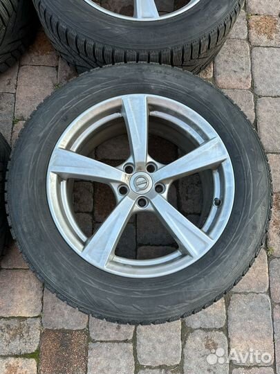 Диски volvo XC90 R18 с зимней резиной