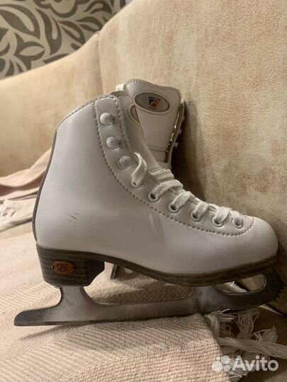 Фигурные коньки Riedell