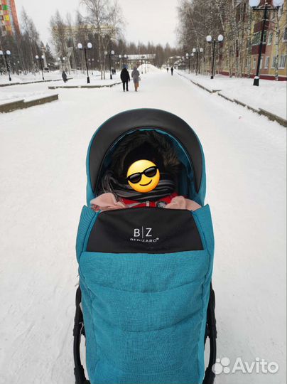 Детская прогулочая коляска