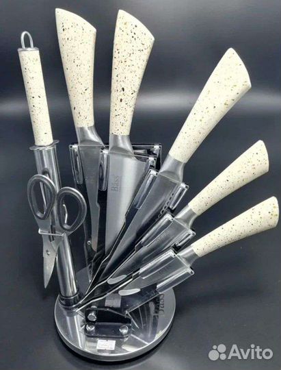 Набор ножей на крутящейся подставке