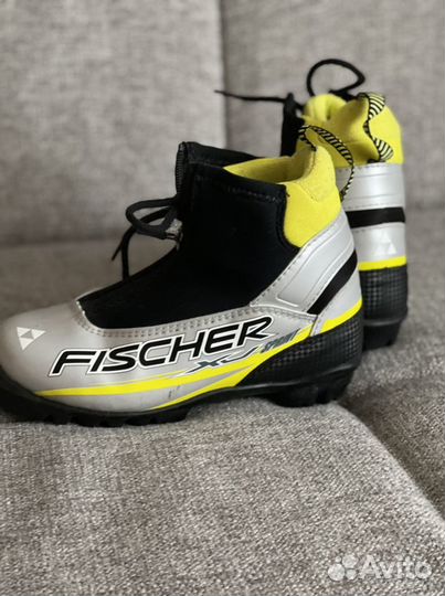 Лыжные ботинки