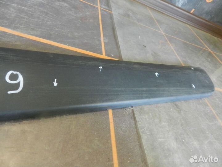 Накладка двери задней левой - LADA Largus