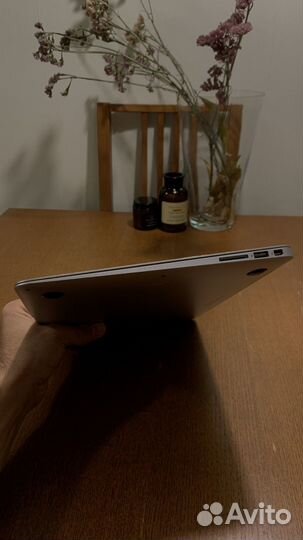 Apple MacBook Air 13'' Mid 2012