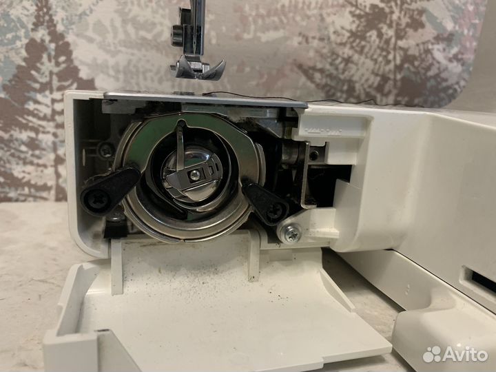 Швейная машина Elna 1001