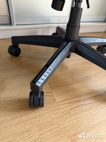 Компьютерное кресло ardor gaming Gun Shield 50M кр