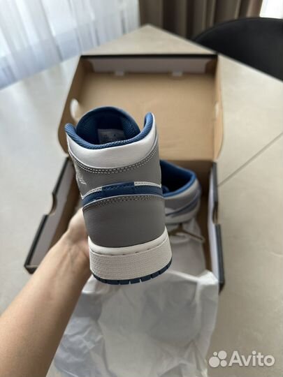Nike air Jordan 1 mid