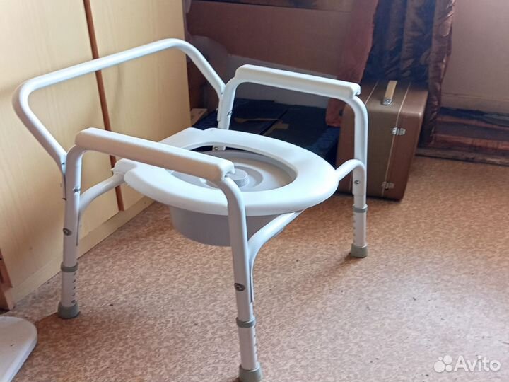 Стул туалет для малоподвижных больных