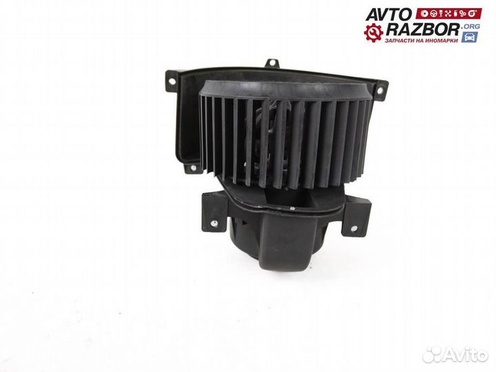 Моторчик отопителя с крыльчаткой Audi Q7 2005