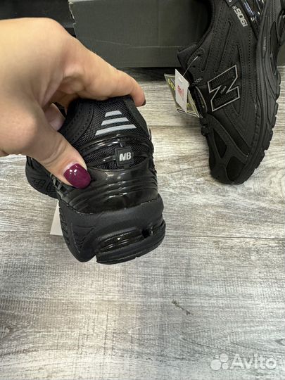 Кроссовки New Balance Gore tex 1906r