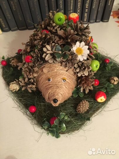 Осенняя поделка корзинка, ёжик